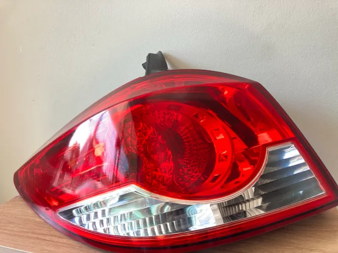 Lanterna Cruze Hatch Lado Esquerdo 2011 a 2016