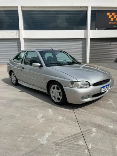 Ford Escort RS 1.8i 16V 2000