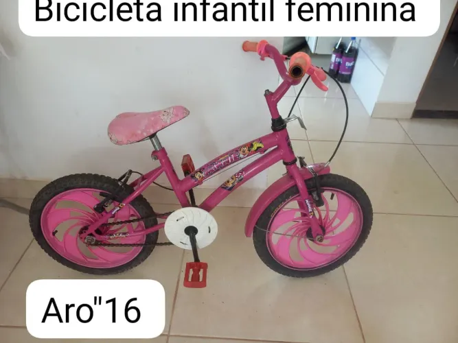 Bicicleta infantil feminina aro"16"bem conservada