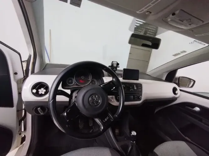 Volkswagen Up! Black/white/red 1.0 T. Flex 12V 5P 2014