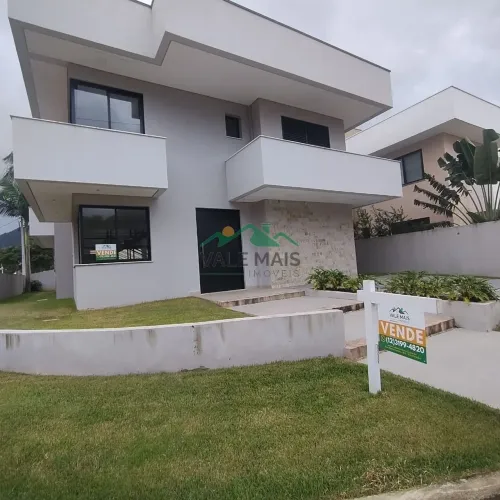CASA NO CONDOMÓNIO SALGA PARA VENDA - PRAIA LAGOINHA EM UBATUBA SP