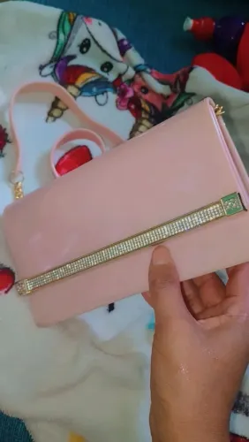 Vendo essa bolsinha da pertite Jolie ?