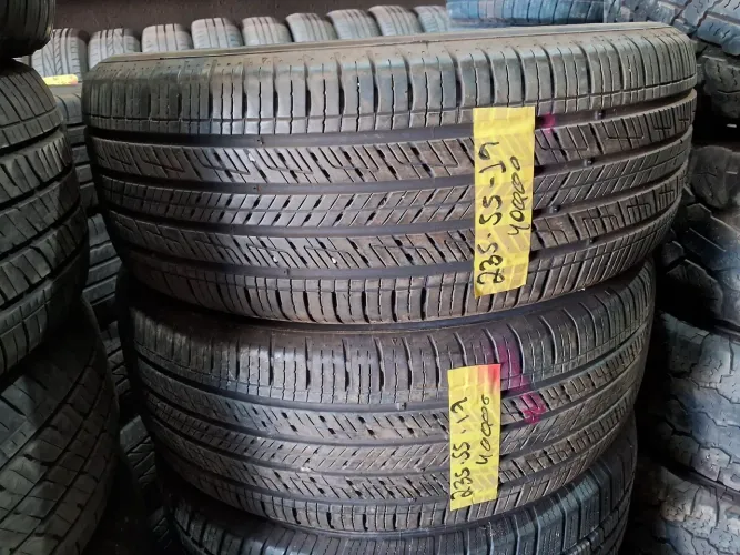 2 pneus 235/55/19 Kunho seminovos