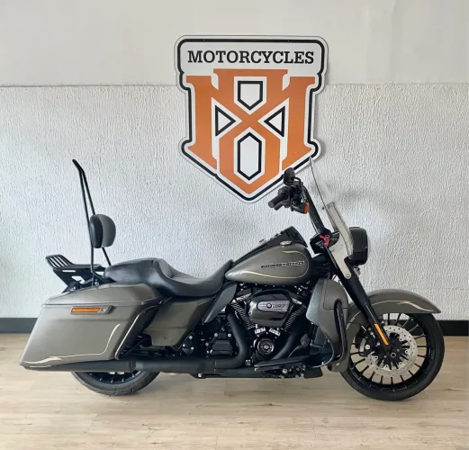 Road King Special (M8 107) 2018