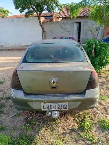 Renault Clio Sed. Privilège Hi-flex 1.0 16V 4P 2006