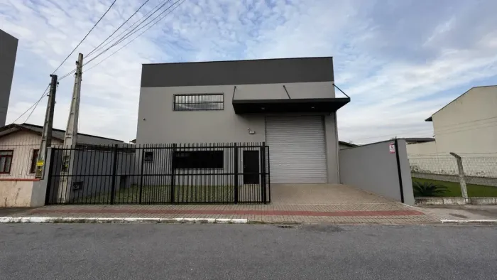 Galpões de 300 m2 Itajai sc Bairro Cordeiros