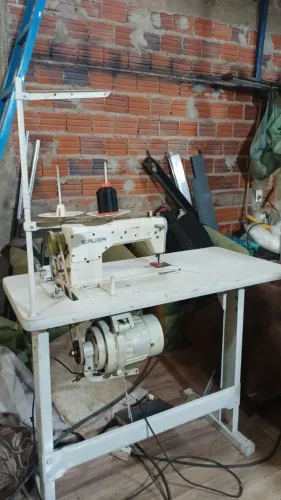 Maquina de costura