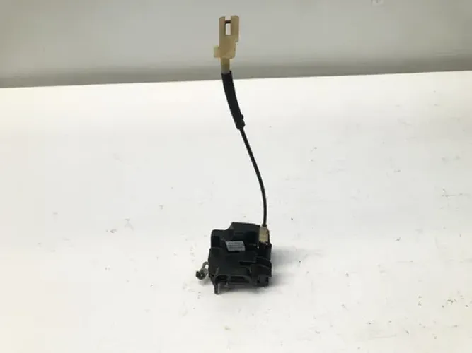 Fechadura Porta Dianteira Direita Fiat Palio 2001 2006
