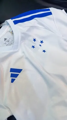 Camisa oficial do Cruzeiro