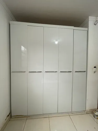 Vendo Guarda Roupa usado