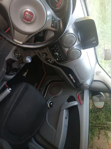 Fiat Palio Sporting 1.6 Flex 16V 5P 2015
