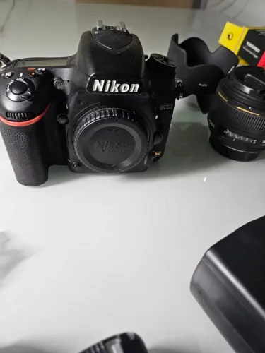 Kit Nikon D750