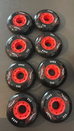 8 Rodas para Patins 80mm 85A Revolt