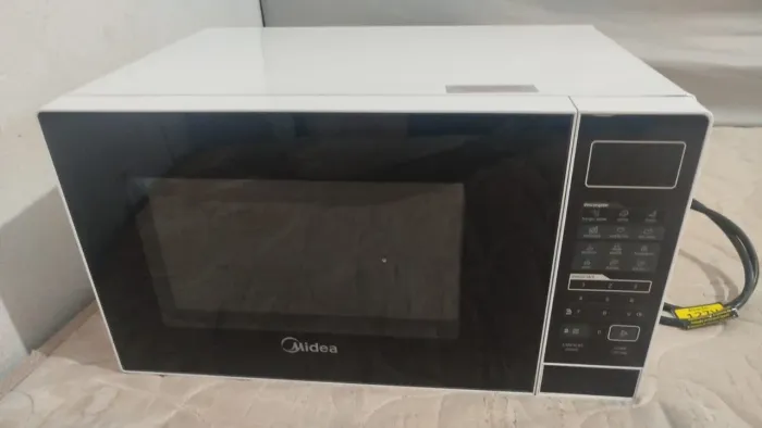 Vendo um microondas, uso só uma vez