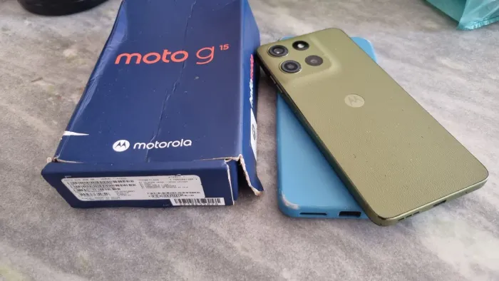 Moto g15 