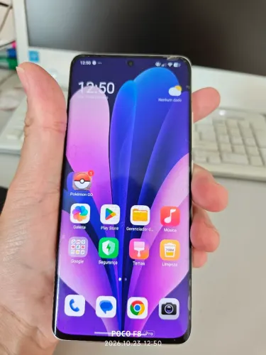 Xiaomi 12 MI - 256 GB - 8 RAM + 4 RAM
