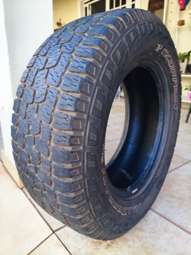 Pneu Pirelli Scorpion 265/65 R17 112T - All Terrain Plus