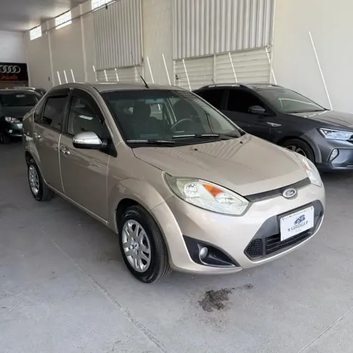 Ford Fiesta Class 1.6 8V 98cv 5P 2012