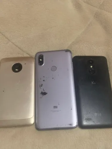 3 celulares pra peças 