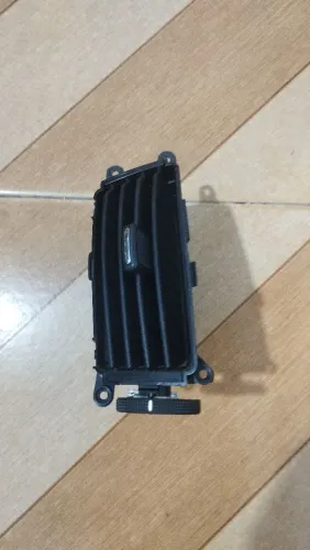Difusor de ar central esquerdo Hyundai I30 original usado