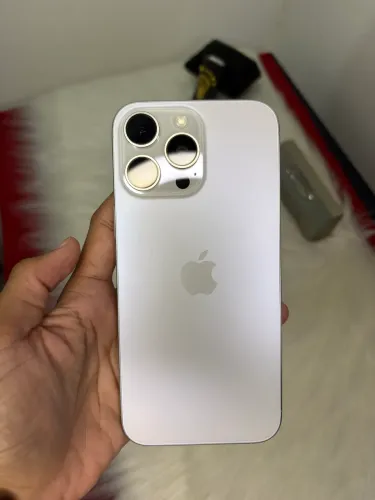 iPhone 16 Pro Max 256GB Impecável | Caixa e Cabo Original | Sem Marcas
