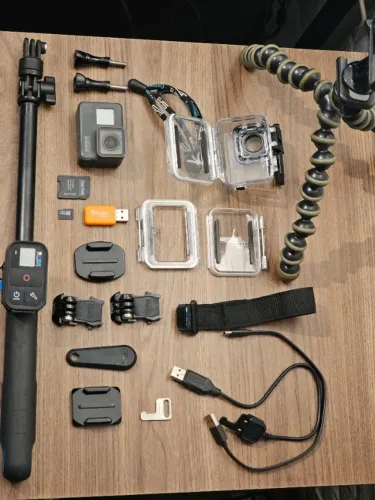 Go Pro Hero 6 + Muitos Acessórios