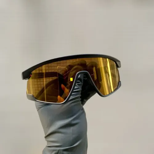 Óculos oakley A195Z