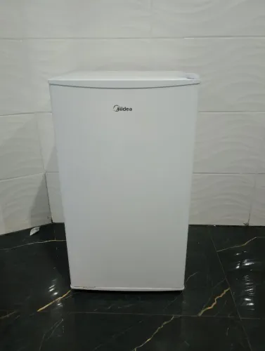Frigobar semi-novo ompleto