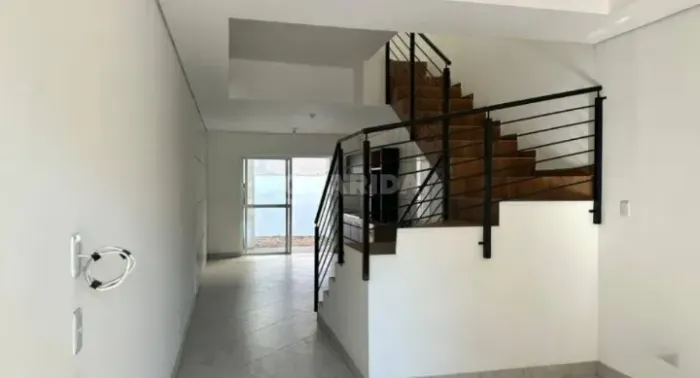 Casa Residencial/Sobrado para aluguel, 2 quartos, 2 suítes, 1 vaga, Hípica - Porto Alegre/