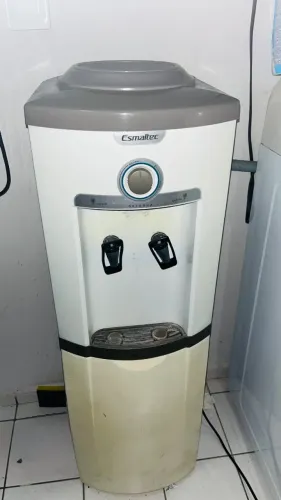 Gelágua de coluna Esmaltec
