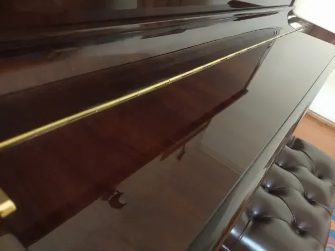 Piano Fritz Dobbert Fd 126 Imbuia com banqueta - Fabricação 2017