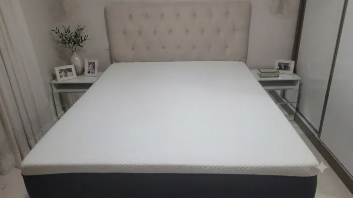 Colchão Emma Queen Seminovo - De 2.200 por 790.