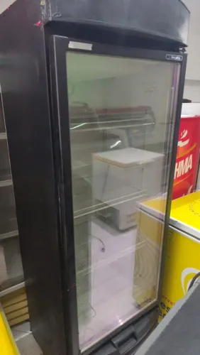 Geladeira expositora