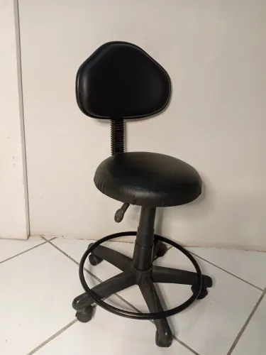 Cadeira Mocho Seminova 