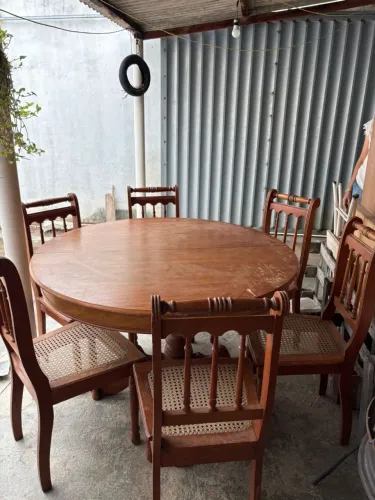 Conjunto de sala em cerejeira. Móvel,Arca,6 cadeiras
