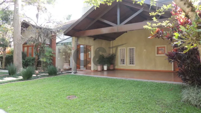 Casa de Condomínio - 4 Dormitórios (Suítes) à Venda no Jardim Prudência - São Paulo/SP.