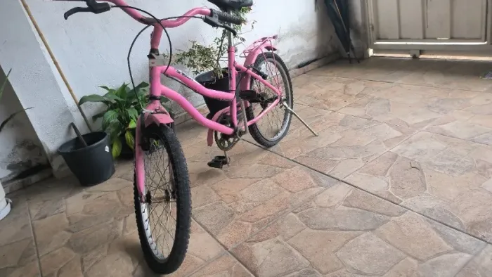 Bicicleta Caloi aro 20 usada feminina