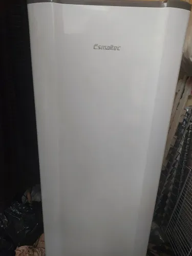 Geladeira esmaltec