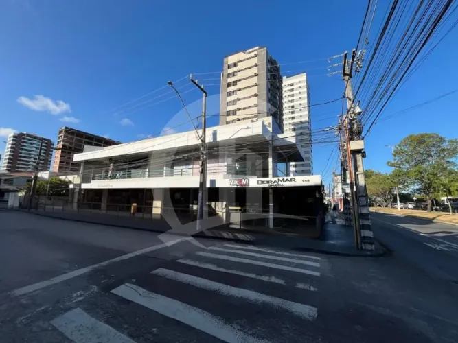 Sala para locação na Galeria Beira Mar.
