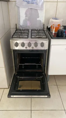 Fogão de 4 bocas
