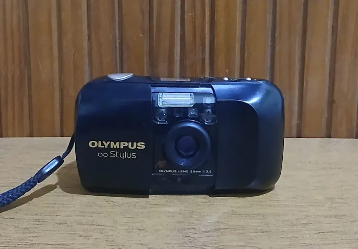 câmera 35mm olympus stylus (mju i)<br>olympus