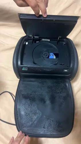 Encosto de Cabeça com Tela para Carro Seminovo