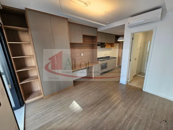 Studio para locação em Pinheiros em prédio novo
