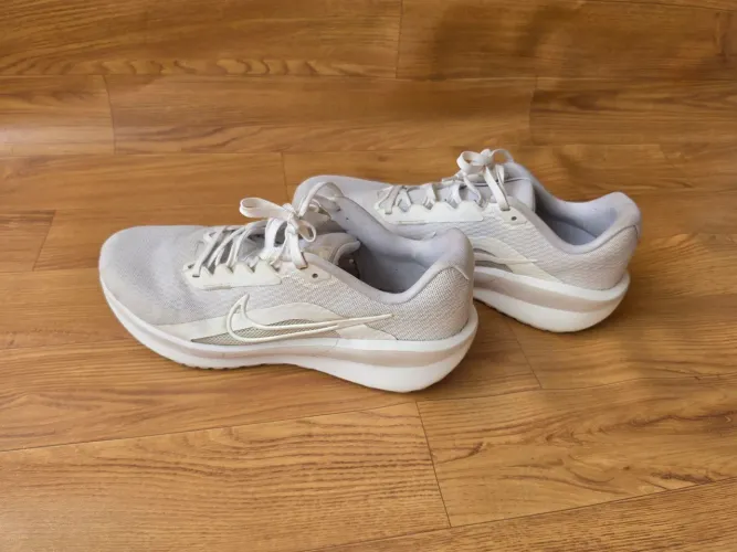 Tênis Nike Branco