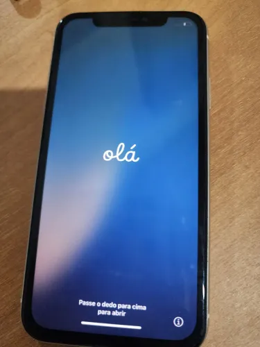 Iphone 11 (com defeito no auto falante)