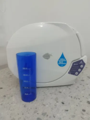 Autoclave Amora e Mini incubadora Cristófoli