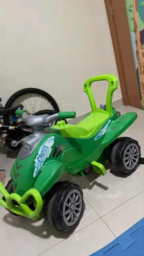 Quadriciclo infantil