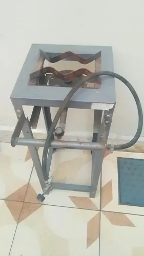 Vendo fogão industrial de uma boca.