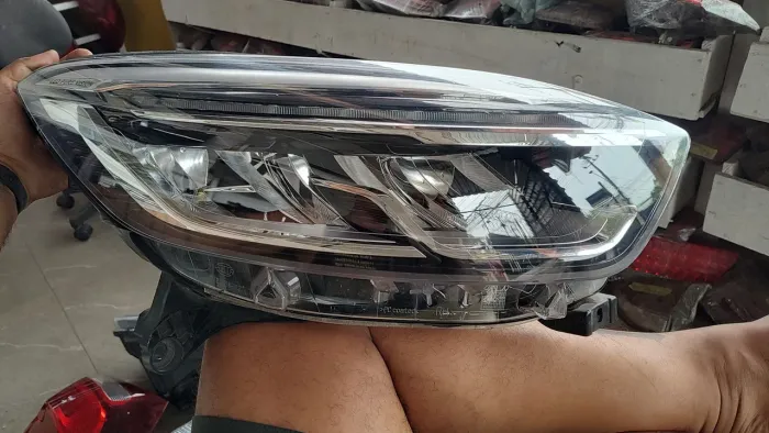 Farol do Renault Captur