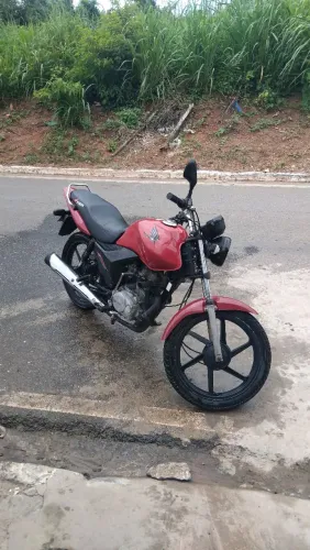 Uma ótima moto para trabalho e passeios 